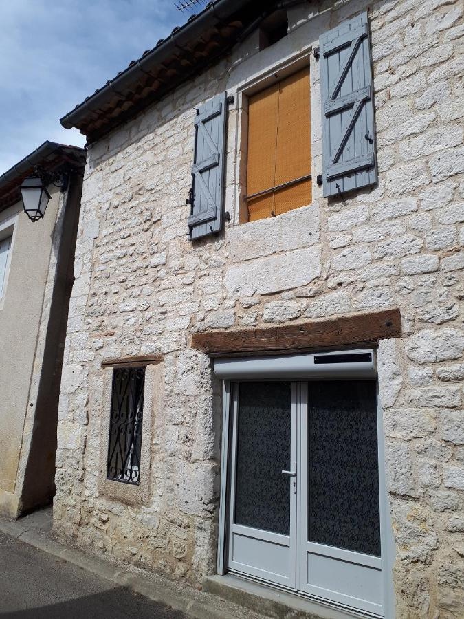 La Maison De Juliette En Bas Lascabanes Exterior foto